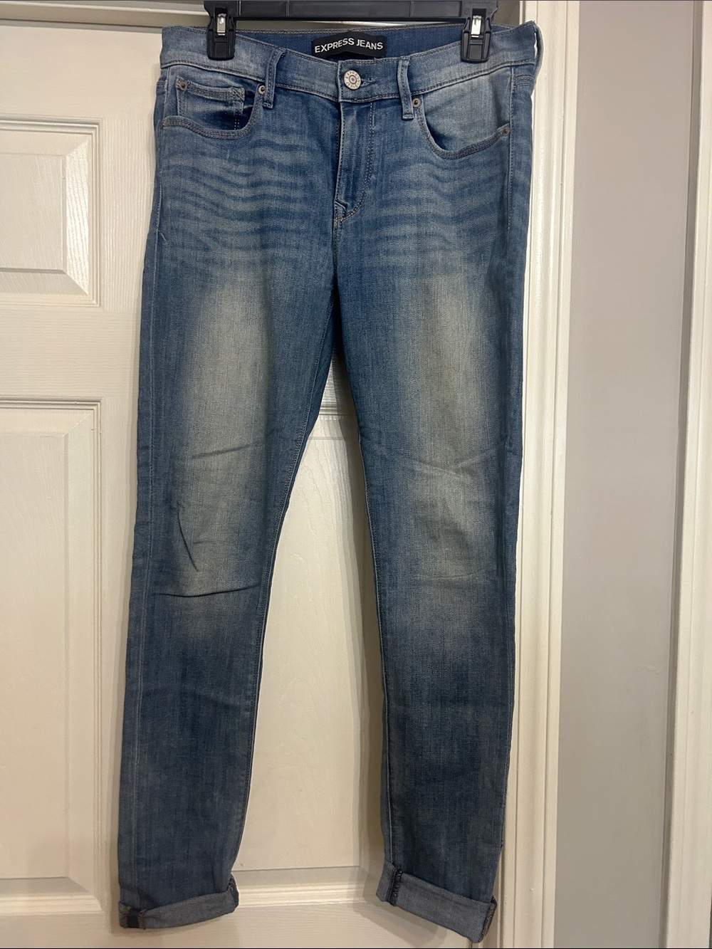 Express Women’s Light Blue Skinny Jeans